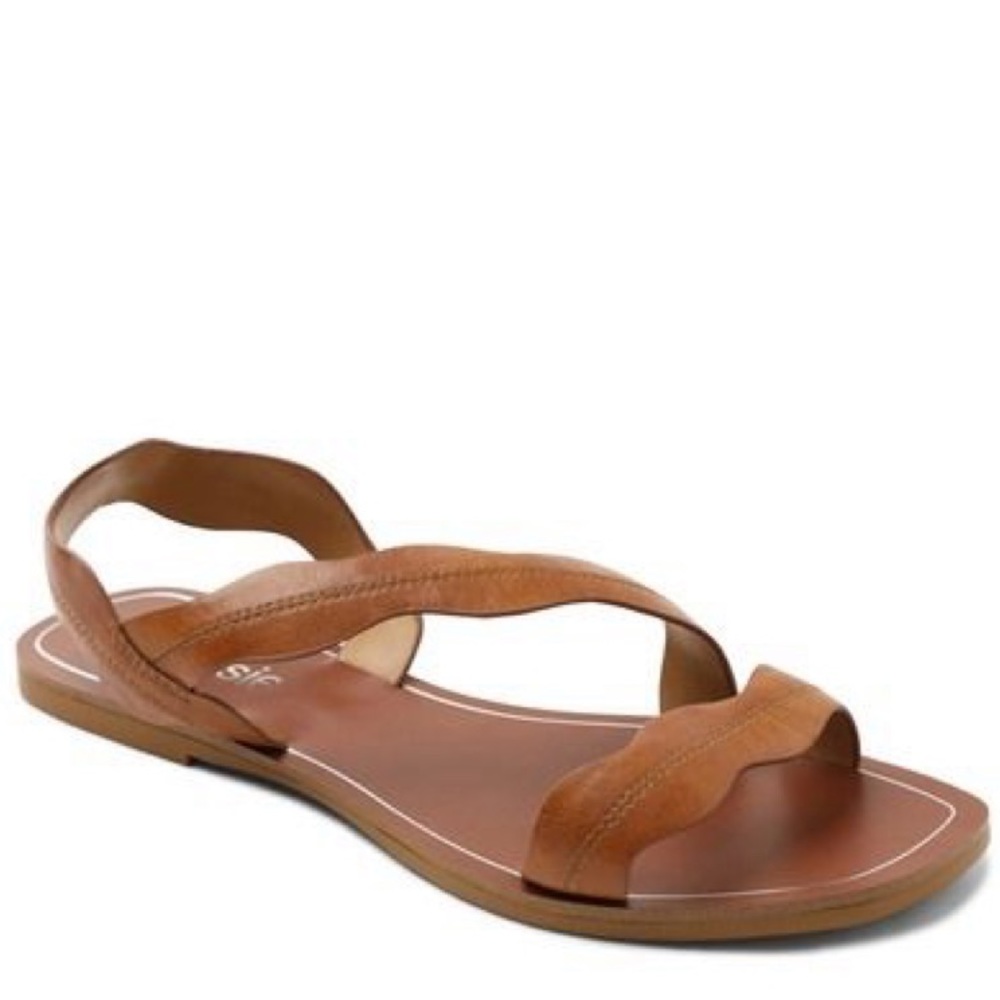 Kenzie Nikolai Asymmetrical Scalloped Sandals - 7M